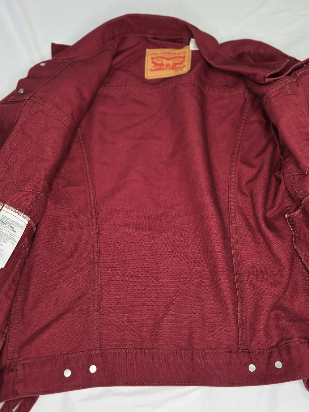 Levi’s Men’s Trucker Jacket Size M Burgundy Red Denim Canvas 72334-0438 2019